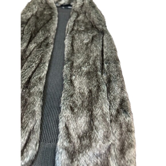 Maurices faux fur Vest size L Open Front Gray Black Knit Back soft sleeveless - Picture 6 of 14